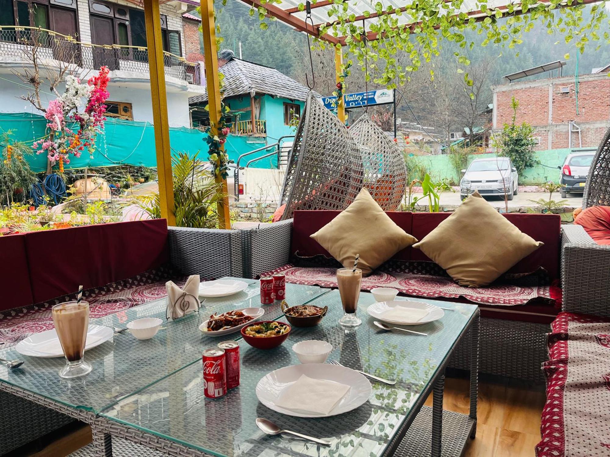 Hotel Brownie River View Касоль Экстерьер фото