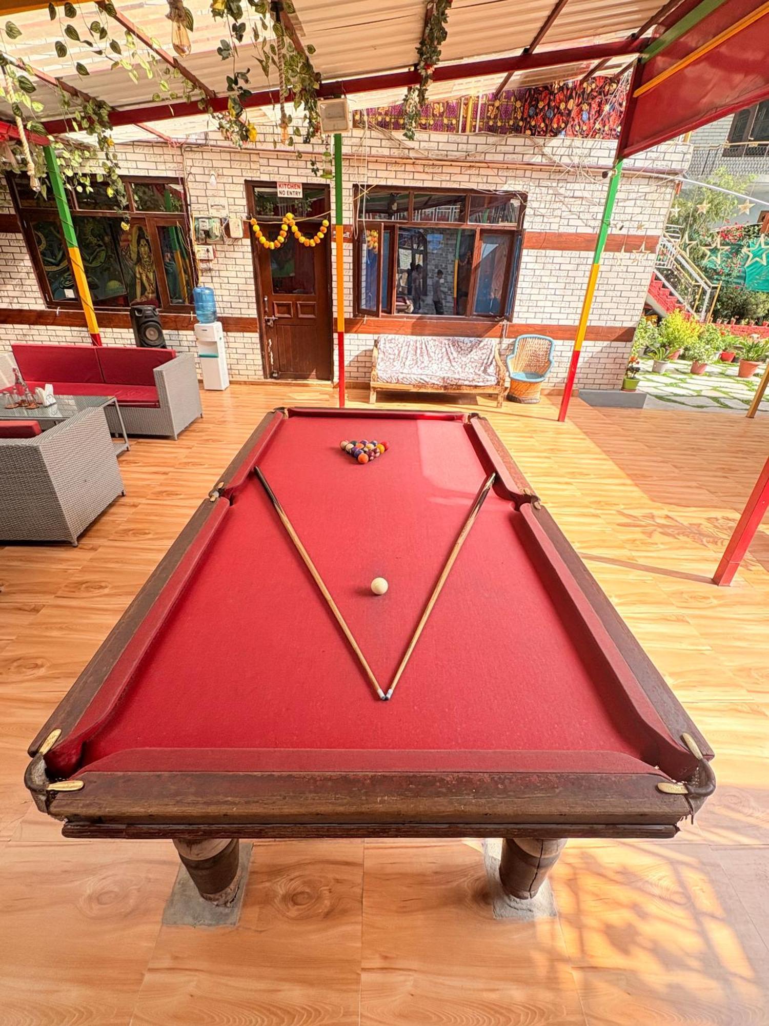 Hotel Brownie River View Касоль Экстерьер фото